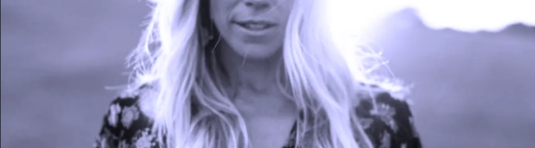 Ellie Holcomb