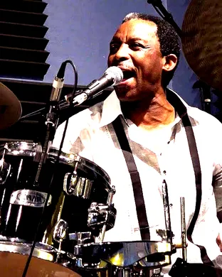 Herlin Riley