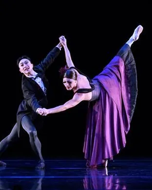 Les Ballets Trockadero De Monte Carlo New York
