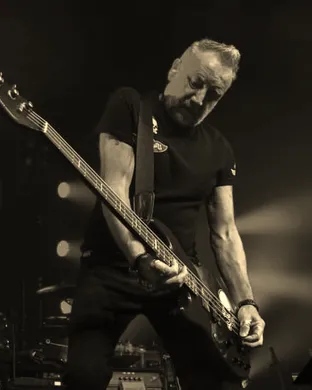 Peter Hook And The Light