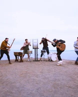 Rend Collective