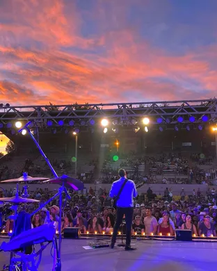 Tyler Rich & James Barker Band